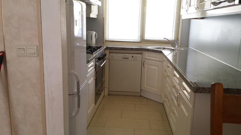 Sewdien'S Apartment Beverwaard روتردام الغرفة الصورة